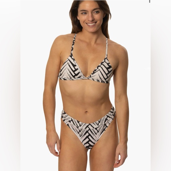 Jolyn Clothing Other - Jolyn Alanna bottoms in Pacific